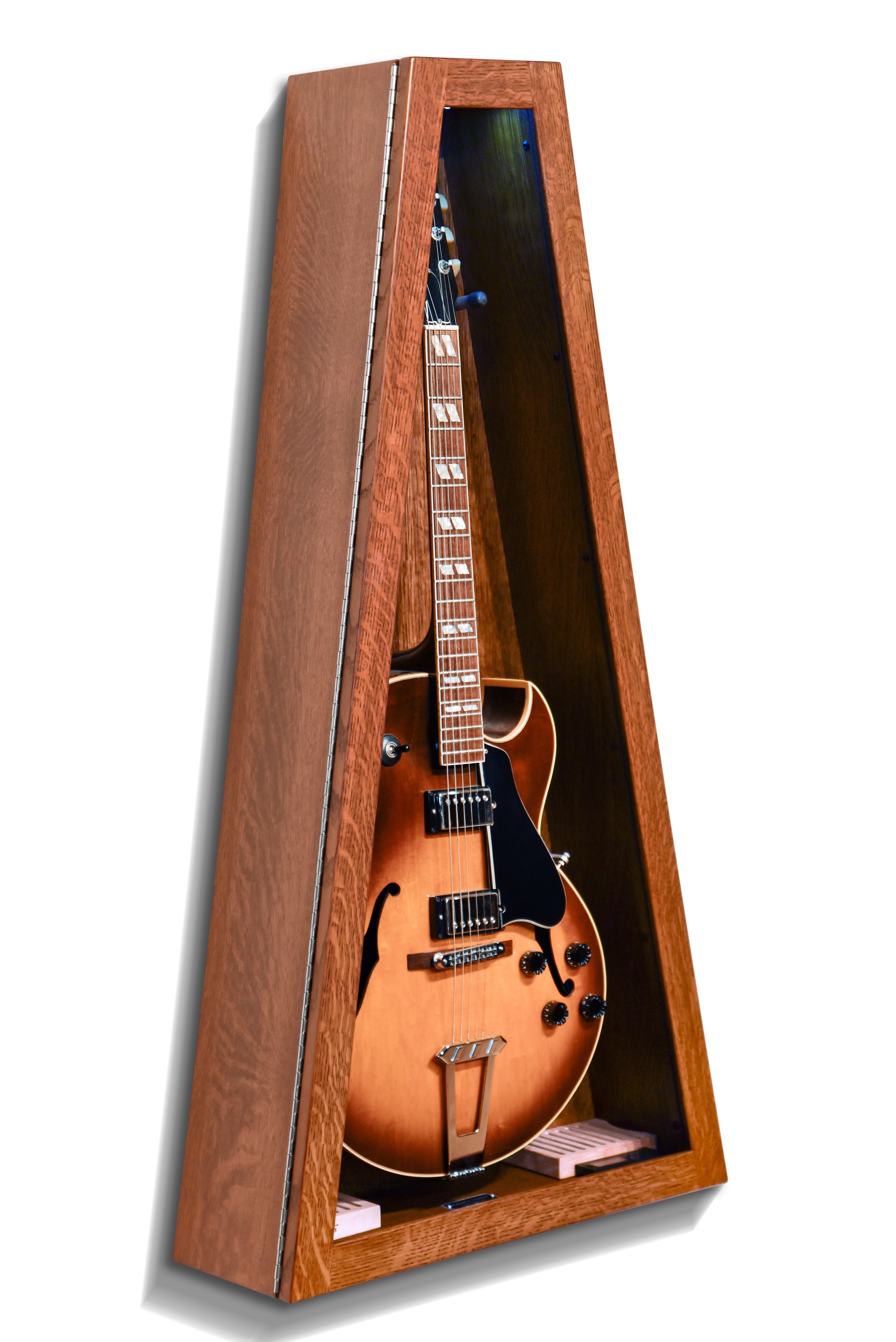 ClimaCase Triangle Humidor - Quartersawn White Oak with Boston Stain