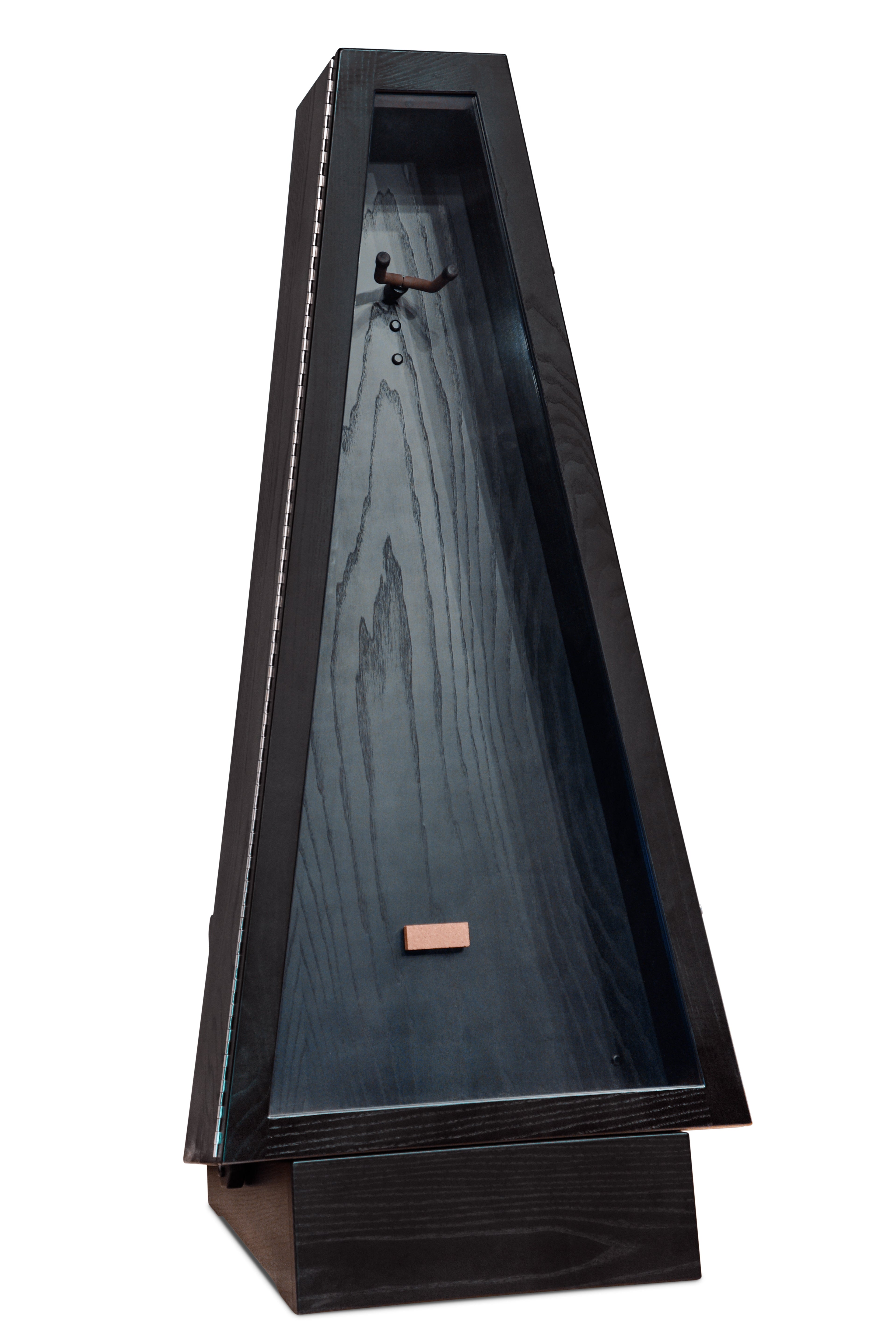 ClimaStand Triangle Humidor with Base - Northern White Ash with Piano Black