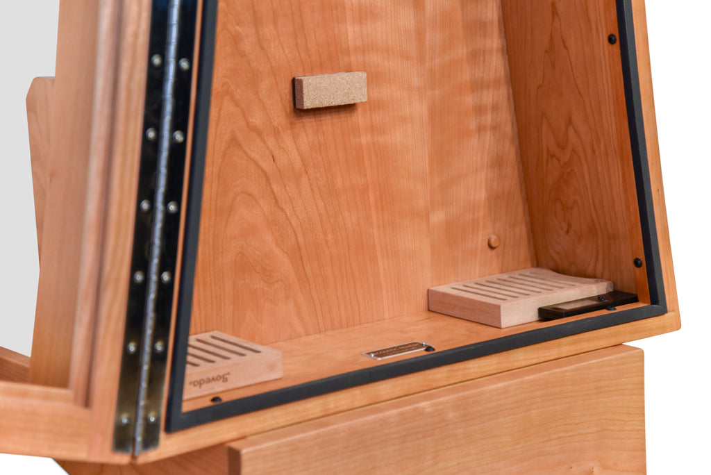 ClimaStand Triangle Humidor with Base - Cherry