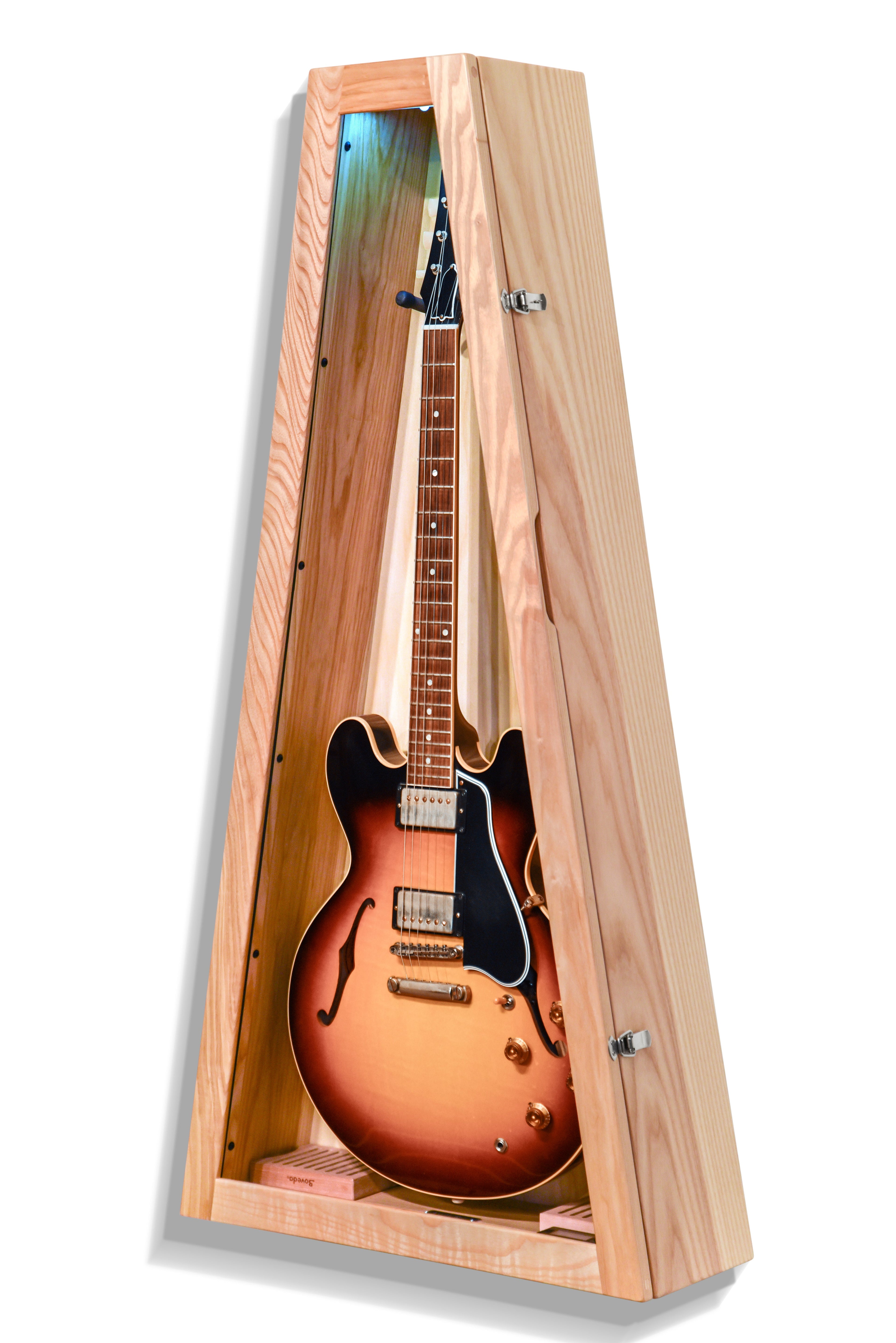 ClimaCase Triangle Humidor - Northern White Ash