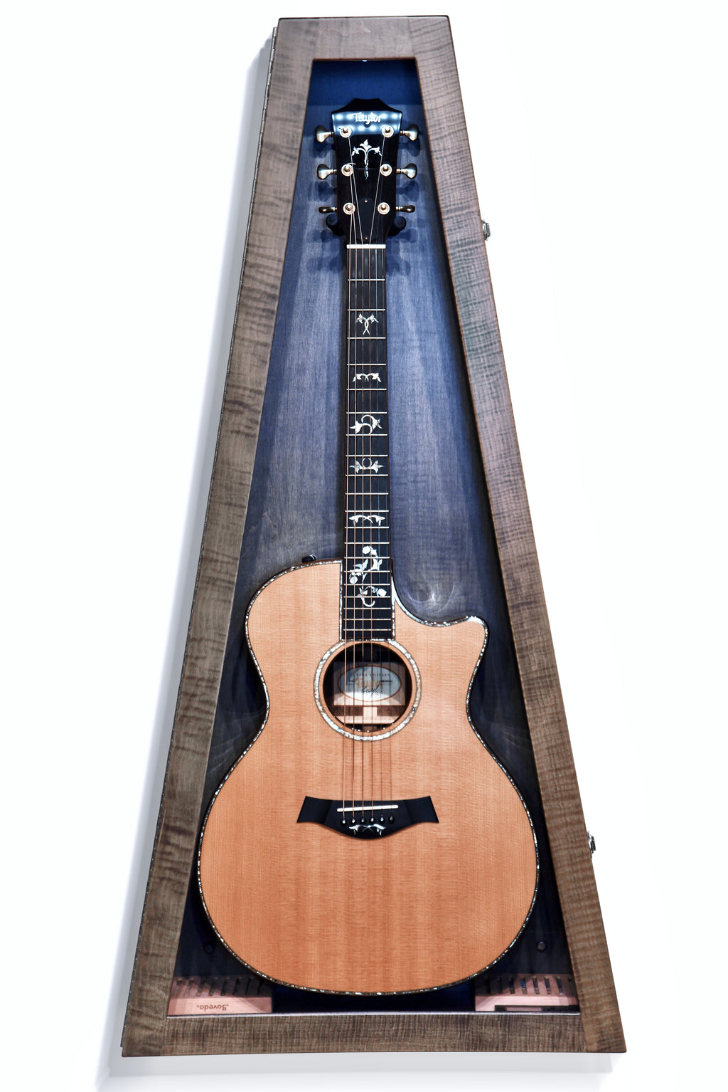 ClimaCase Triangle Humidor - Flamed Maple with Antique Slate Stain