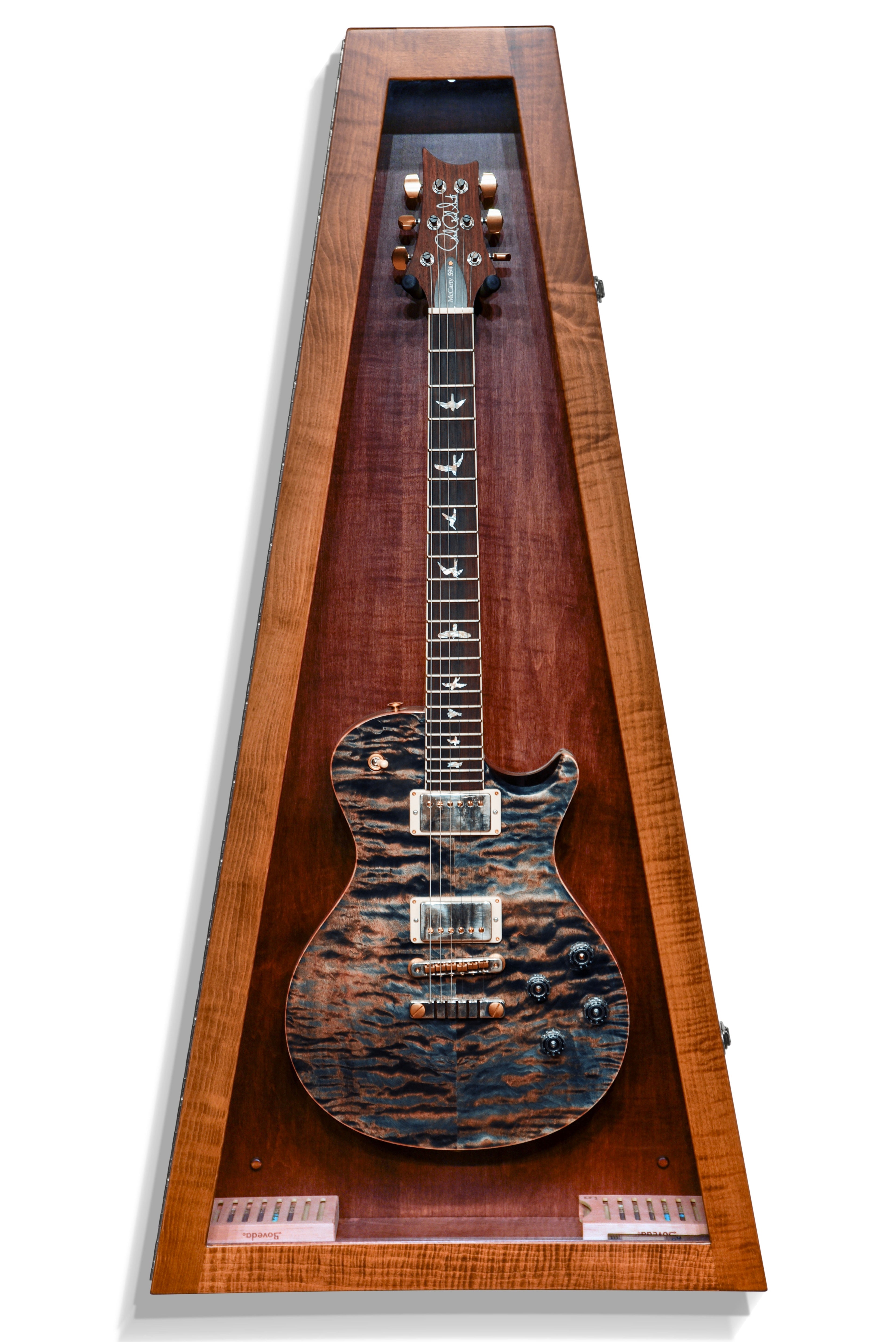 ClimaCase Triangle Humidor - Flamed Maple with Boston Stain