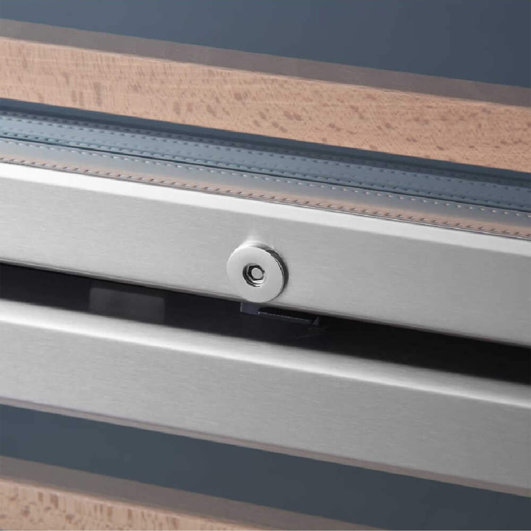 Edgestar 142 Bottle Built-In Dual Zone Double Door Wine Cooler With Door Lock, 24" [CWR1553DD] (SAK30742)