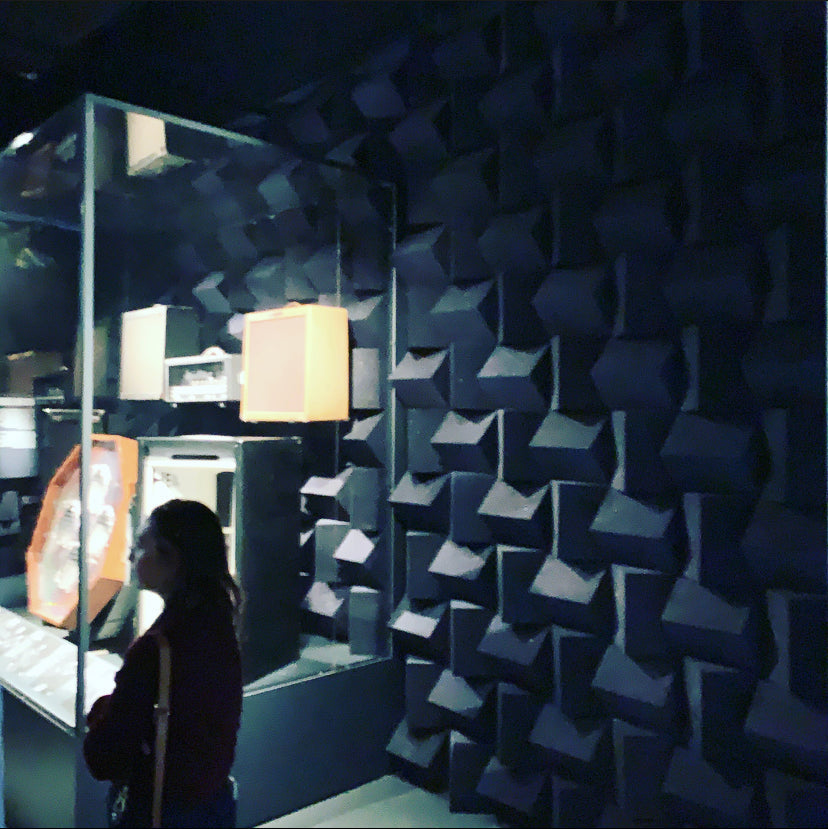 6 Inch Thick Triangle Shape Foam Panels - 12x12x6"