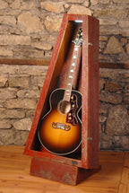 ClimaStand Triangle Humidor with Base - Reclaimed Barnwood (Red)